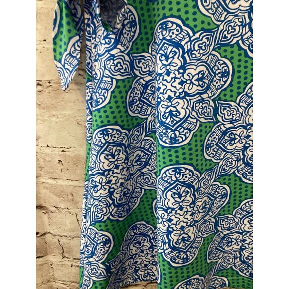 Buckhead Betties Top Womens Medium Tunic Blue Medallion Longer Length Stretch - Picture 8 of 14